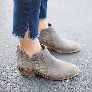VINCE CAMUTO Peera Gray Suede Round Toe Block Heel Ankle Booties